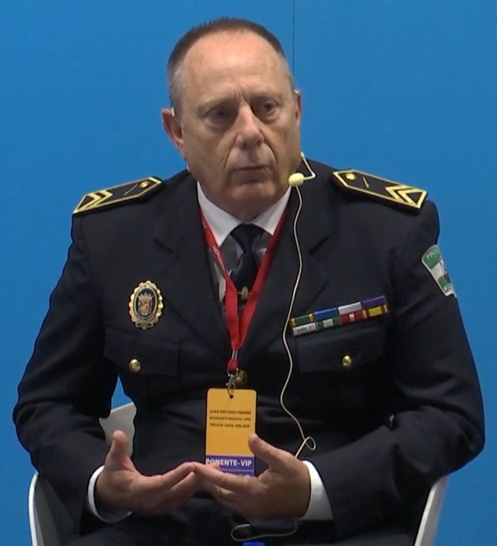 D. JUAN ANTONIO FERRER MEDINA, Intendente principal jefe de la Policía Local de Málaga, presidente Asociación de jefes/as y directivos/as de las Policías Locales de Andalucía, AJDEPLA. LOCAL SECURITY MADRID Congress, 26 y 27 de febrero de 2025. CIFSE, Centro Integral de Formación de Seguridad y Emergencias del Ayuntamiento de Madrid.